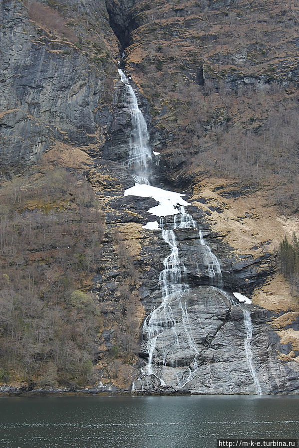 Водопад жених Западная Норвегия, Норвегия