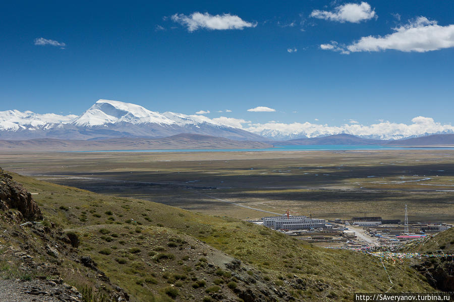 Дарчен, долина озёр, край озера Ланга Тсо и хребет Гурла Мандата Тибет, Китай