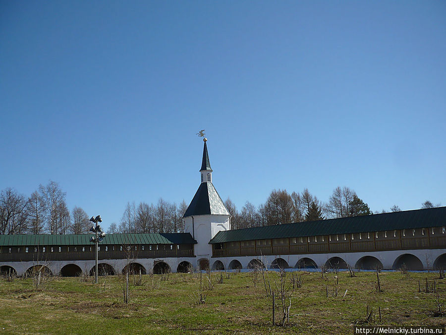 Прогулка по Иверскому монастырю Валдай, Россия