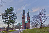 А эта церковь больше всего мне понравилась из архитектуры города. Находится на западе Сёдермальма, обязательно посетите.