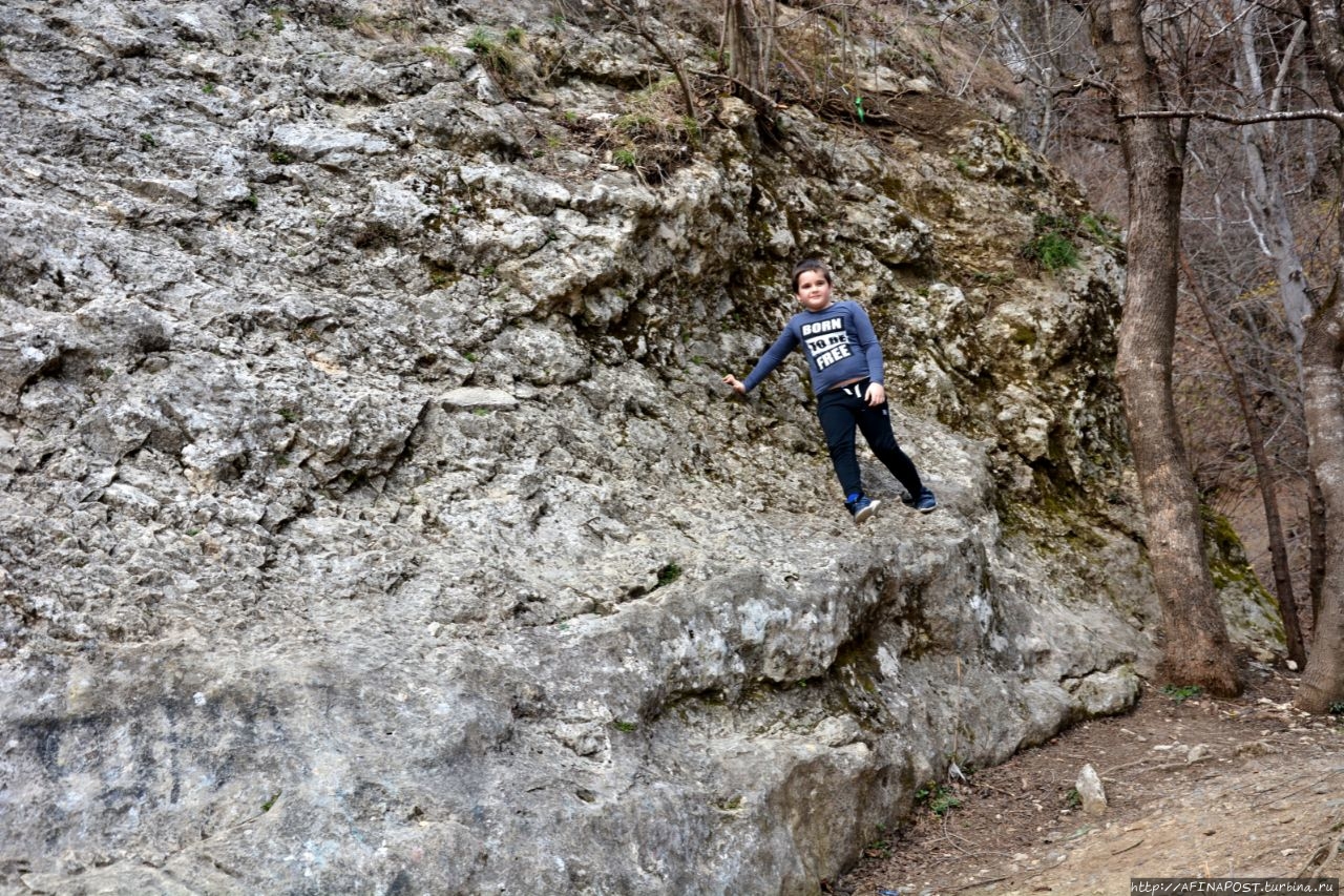 Девичий (Казачий) камень Каменномостский, Россия