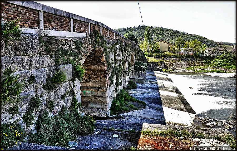Древнеримский мост Лепрозо. Беневенто, Италия