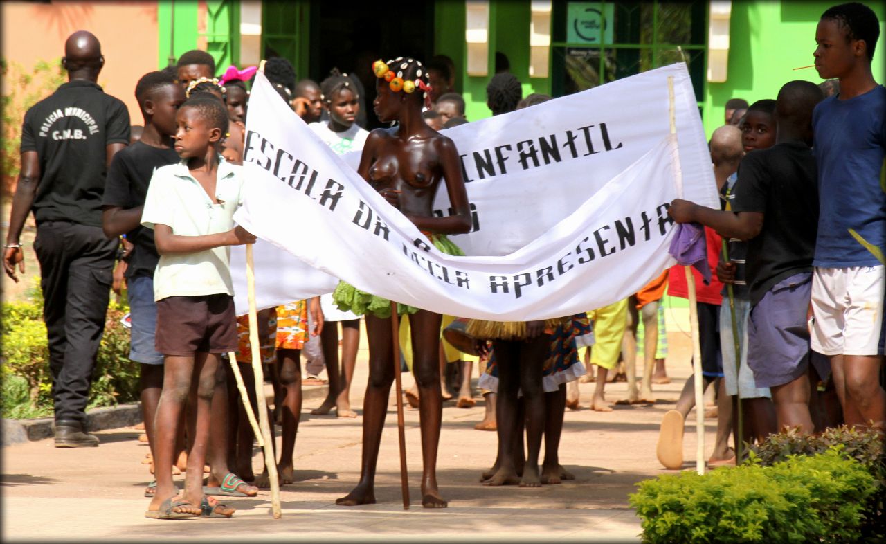 Португальская Африка — Гвинея-Бисау, ч.2  КАРНАВАЛ Бисау, Гвинея-Бисау