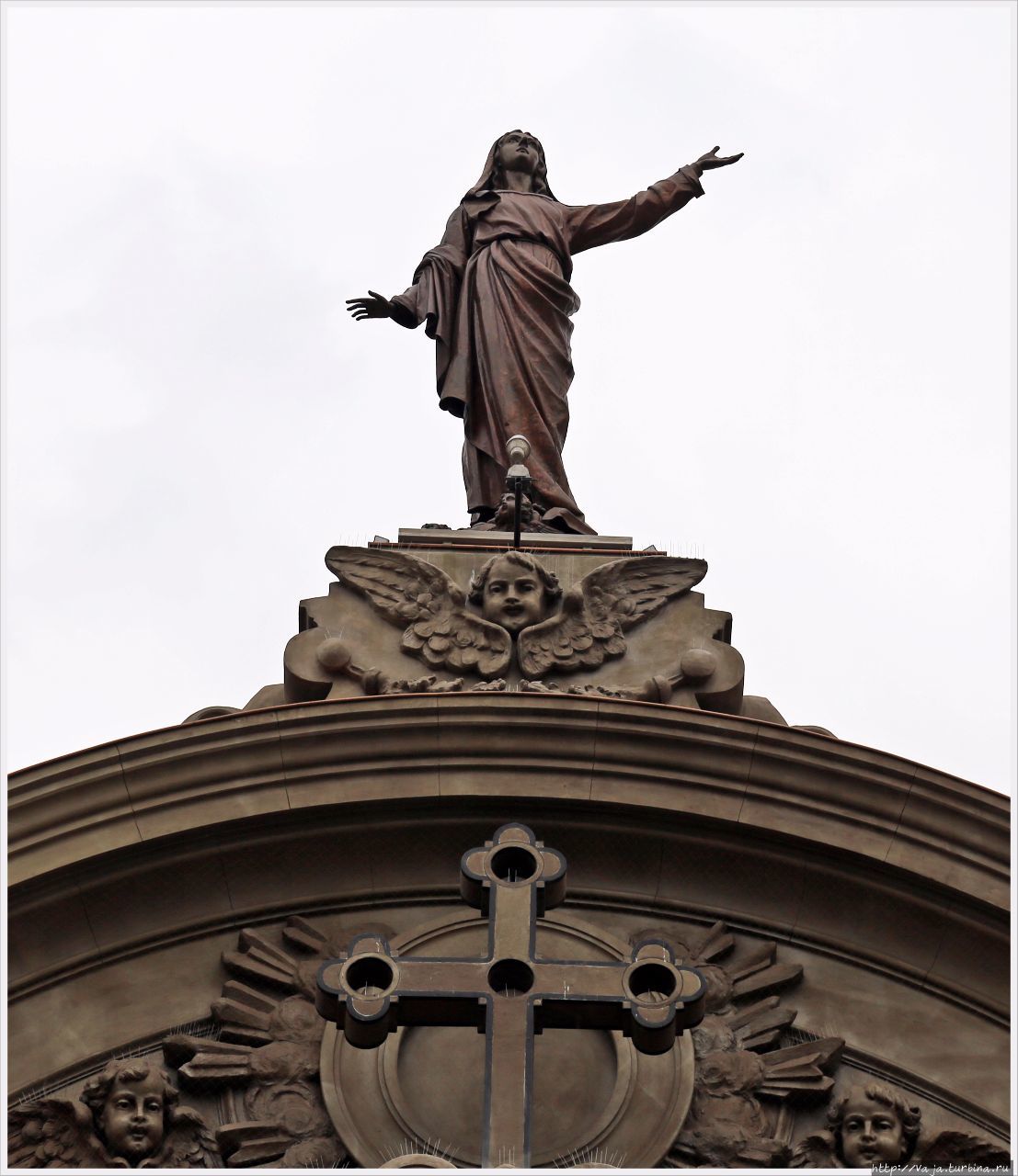 Площадь Пласа де Армас и Кафедральный Собор Сантьяго де Чили Сантьяго, Чили