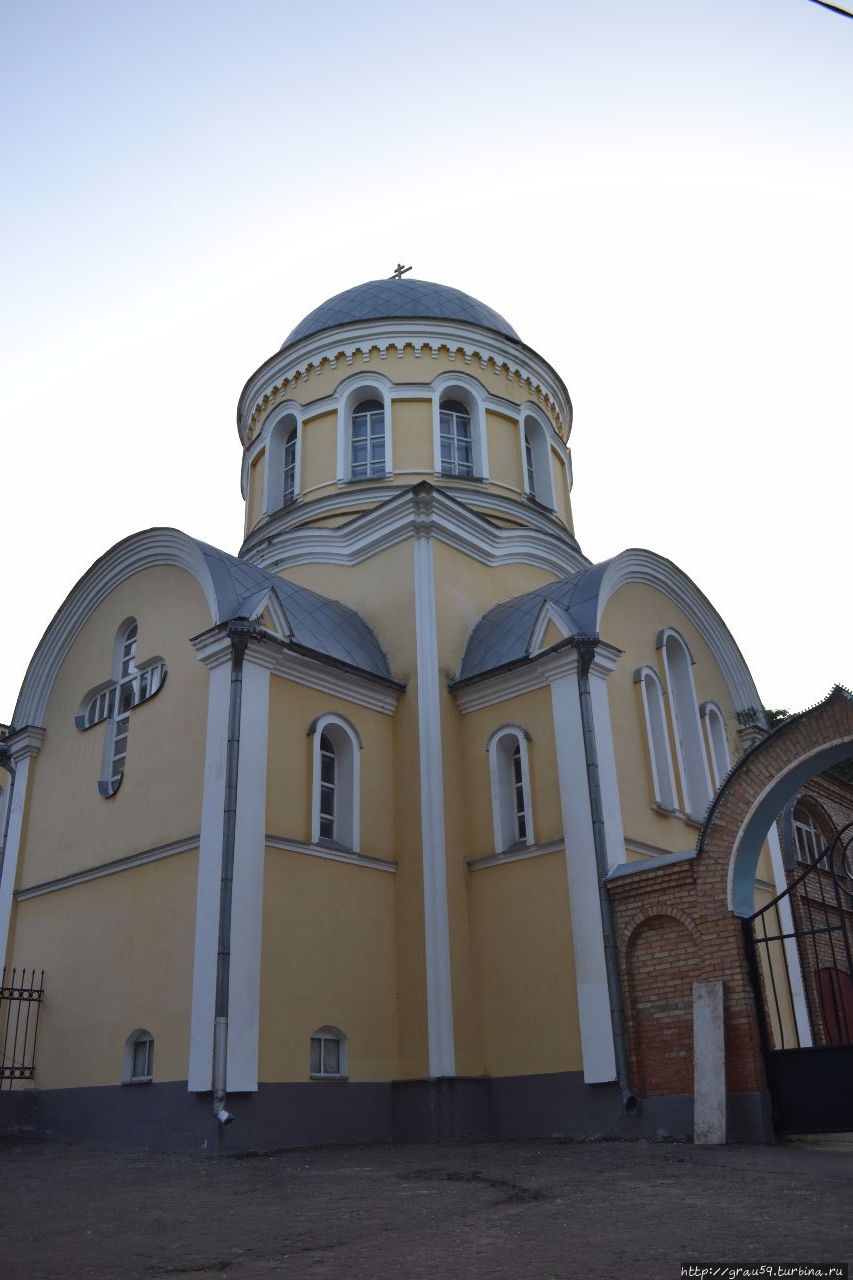 Церковь в одной ограде с Успенским собором