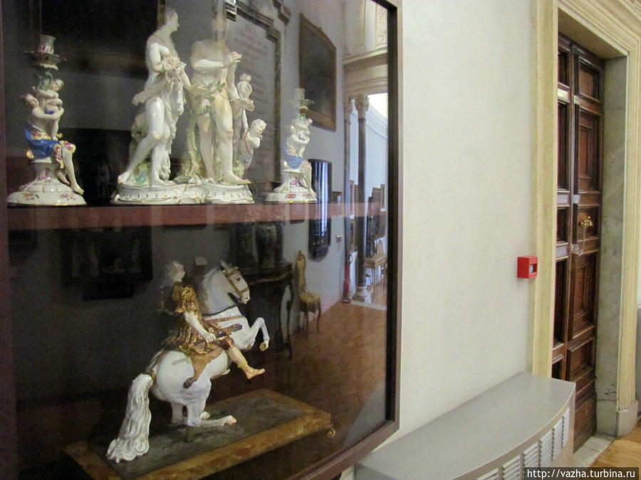 Коллекция фарфоровых миниатюр. Рим, Италия