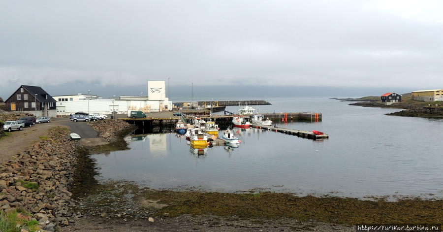 Рыбацкий причал в городке Дьюпивогур Дьюпивогур, Исландия