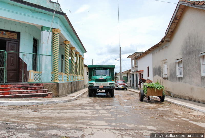 Кубинский автопарк, размышления на дороге Гавана, Куба