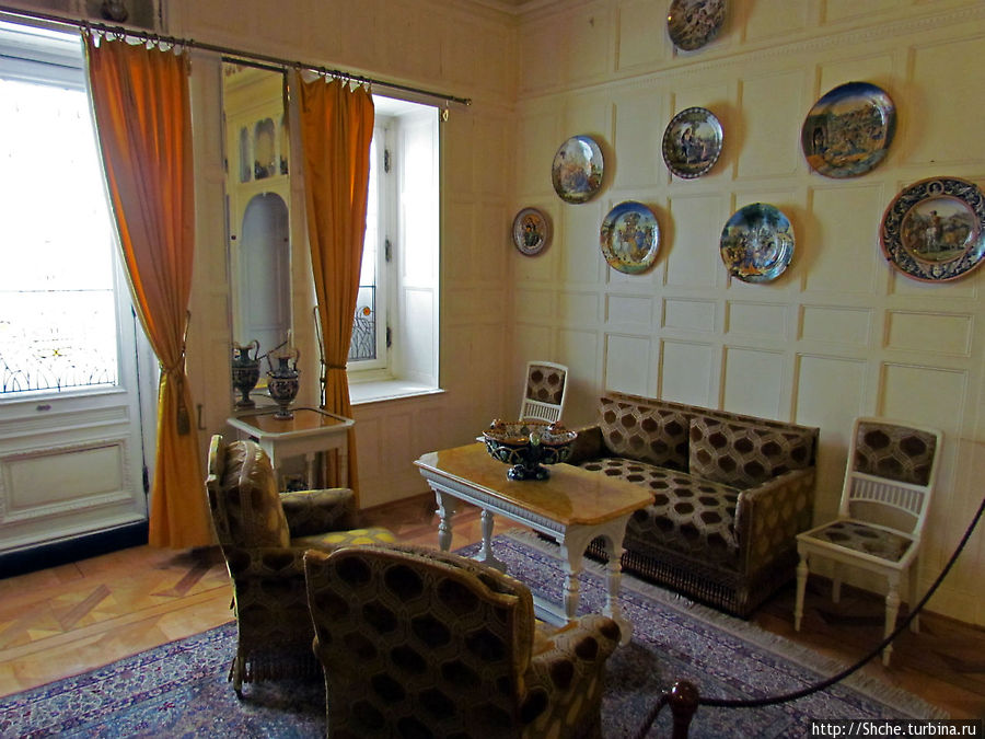 уборная комната королевы, со входом в ванную Синая, Румыния