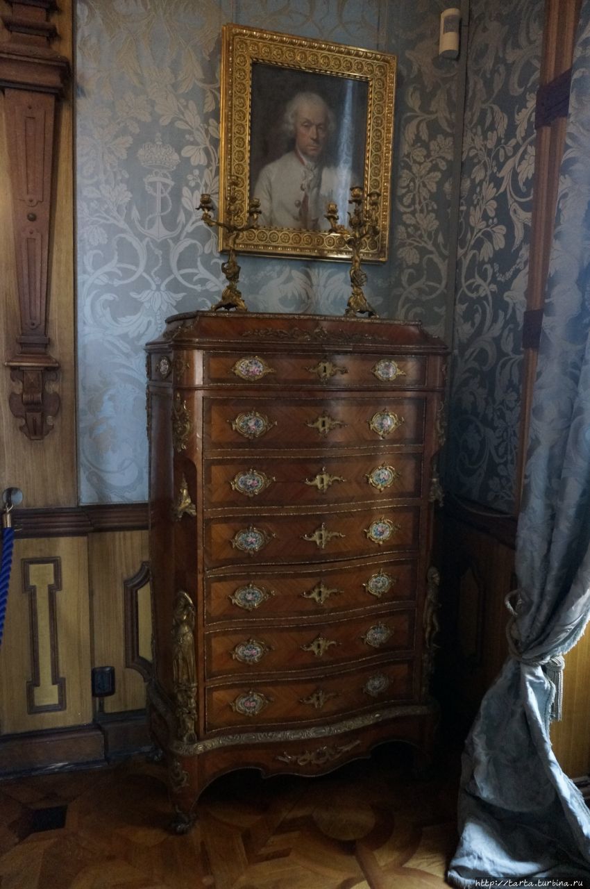 Замок Мирамаре Мирамаре, Италия Замок Мирамаре Мирамаре, Италия