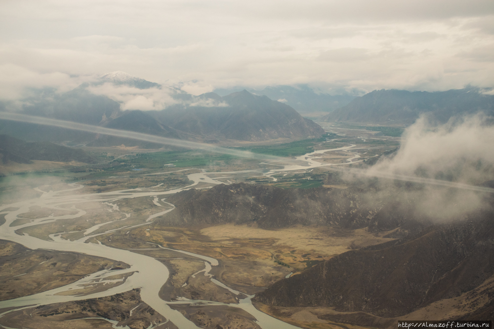 Первые шаги в разряженном воздухе Тибета Озеро Ямдрок, Китай