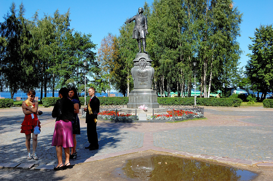 Петрозаводск и Кижи: С Ладожского вокзала на Онежское озеро Петрозаводск, Россия