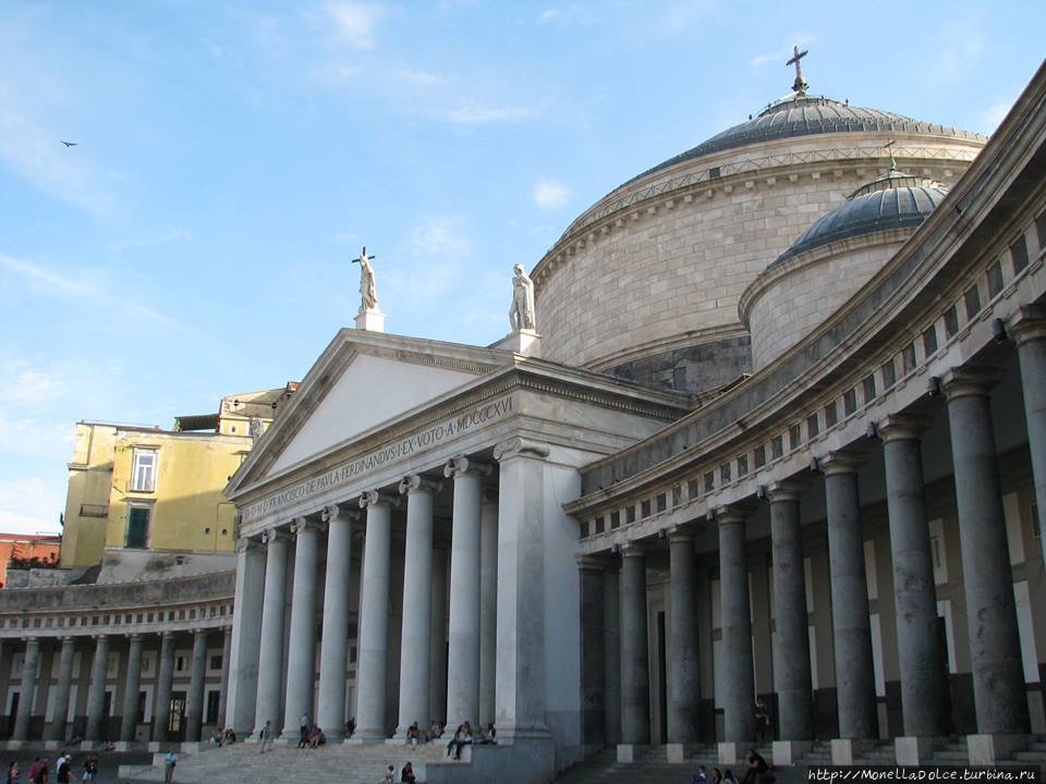 Базилика ди Сан Франческо ди Паола Неаполь, Италия