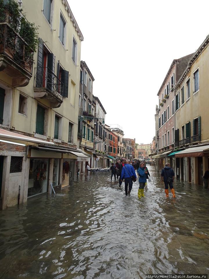 Acqua alta в Венеции в районе San Marco (29 октября) Венеция, Италия