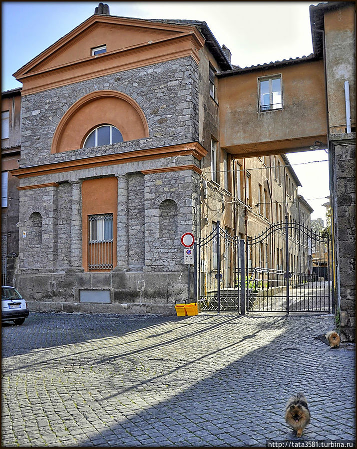 Площадь San Lorenzo. Витербо, Италия