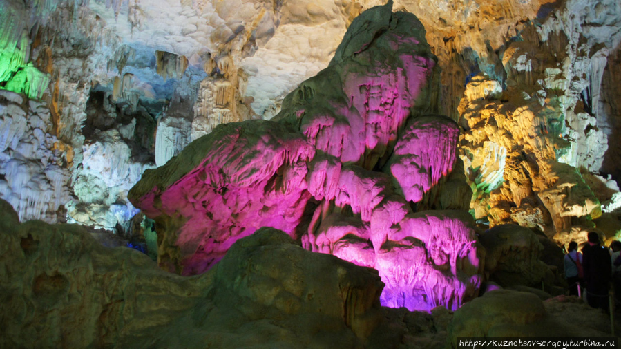 Пещера Тиен Кунг Ха-Лонг, Вьетнам