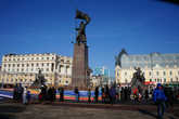 Этих    дней    не    смолкнет    слава......-    памятник    борцам     за    Советскую    власть    на    Дальнем    Востоке.
