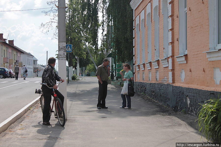 Но мы лучше свернем на Коммунальную..