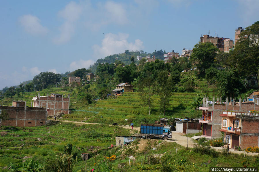 Вид   на   окрестности   городка. Покхара, Непал