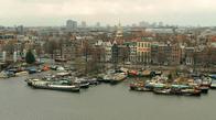 Вид на Амстердам с высоты птичьего полета.