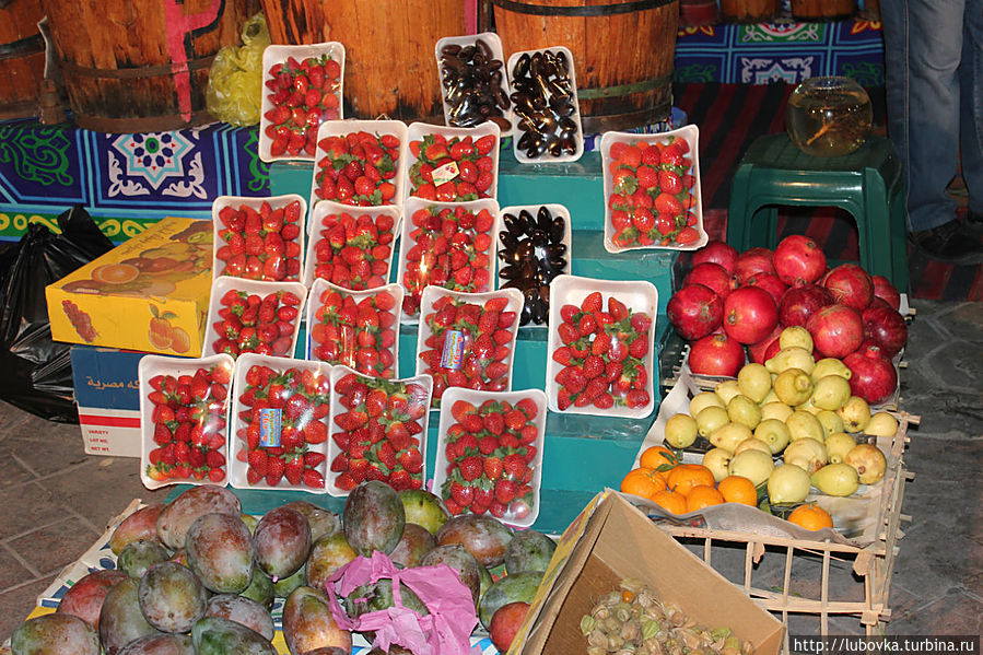 Клубника обалденно вкусная...а ЗАПАХ.....!!!! Шарм-Эль-Шейх, Египет