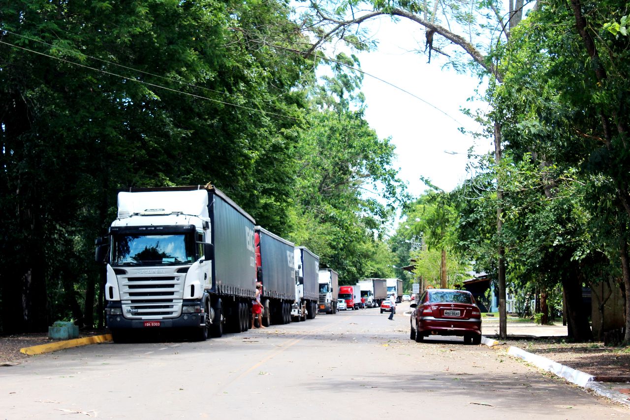 Погранпереход в Аргентину на пароме через реку Уругвай Порту-Мауа, Бразилия