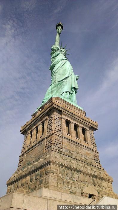Статуя Свободы, осторов Элис и прогулка по Бруклину Нью-Йорк, CША