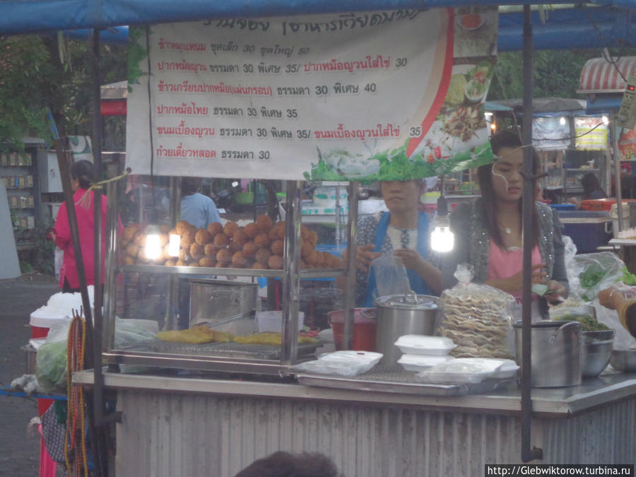 Food Market Убон-Ратчатани, Таиланд