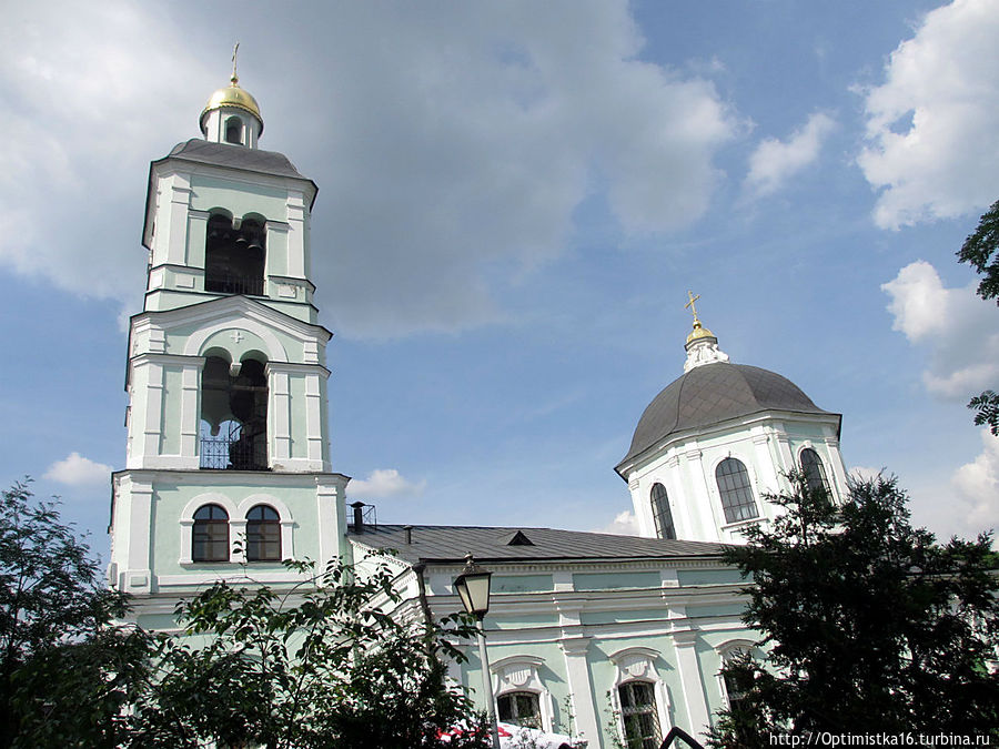 Прогулка в Царицыне в последний день весны. Начало Москва, Россия