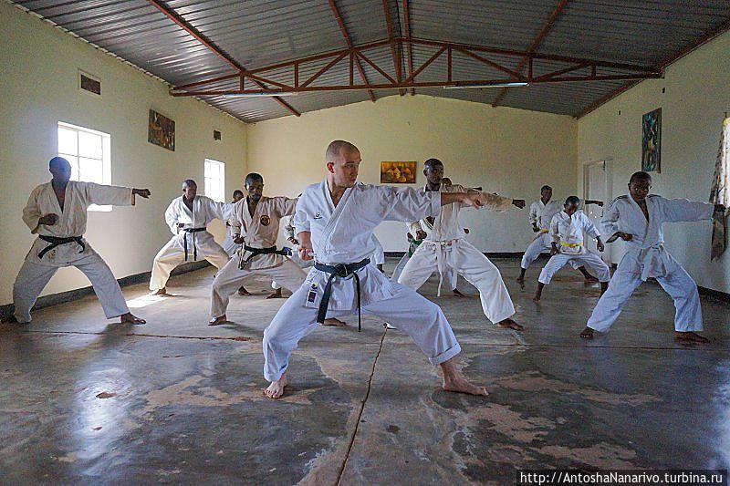 Сибирский сэнсэй Кигали, Руанда