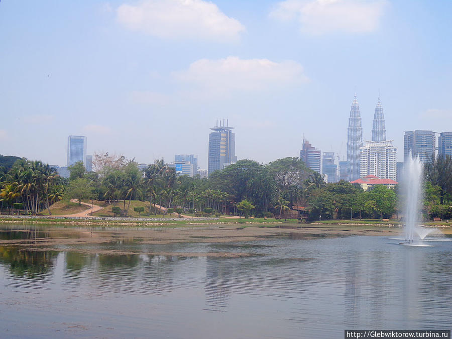 Куала-Лумпур. Озеро Tasik Titiwangsa Куала-Лумпур, Малайзия