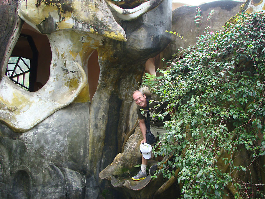 Пенек и лабиринт кишечника Далат, Вьетнам