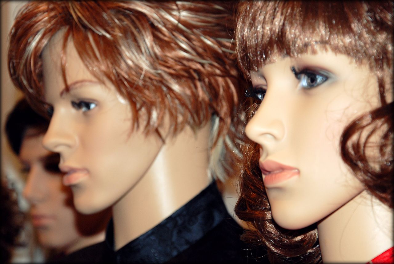 Пластмассовые люди