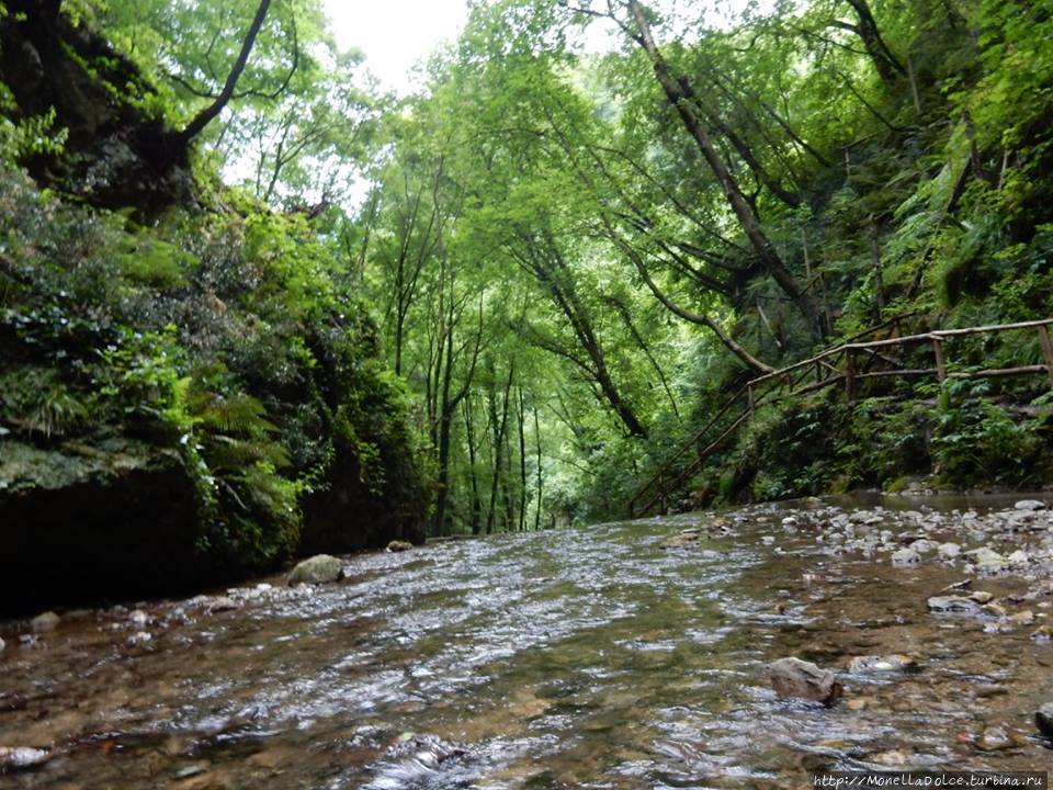 Costiera Amalfitana: от Tovere до Amalfi и Atrani Амальфи, Италия