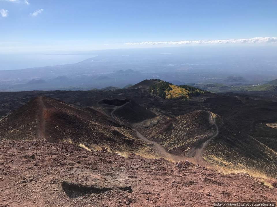 Национальный парк вулкан Etna: кратеры, гроты... Вулкан Этна Национальный Парк (3350м), Италия