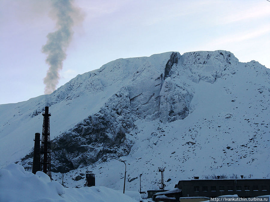 горняк горы. гора горняк горный горняки. гора шмидтиха норильск. профессии добыча и переработка полезных ископаемых. шахта кирова суэк.