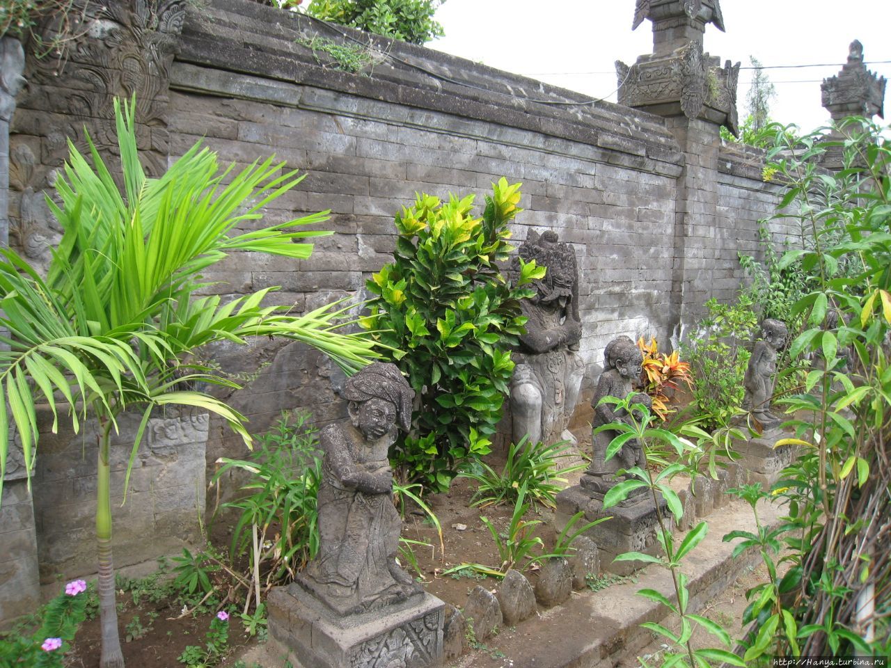 Храм Пура Медуве Каранг в честь «Владыки земли». Ч. 62