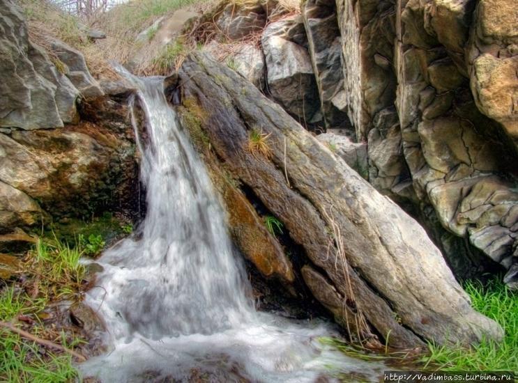 Водопадик в Вахрушево.Луганская область Луганская область, Украина