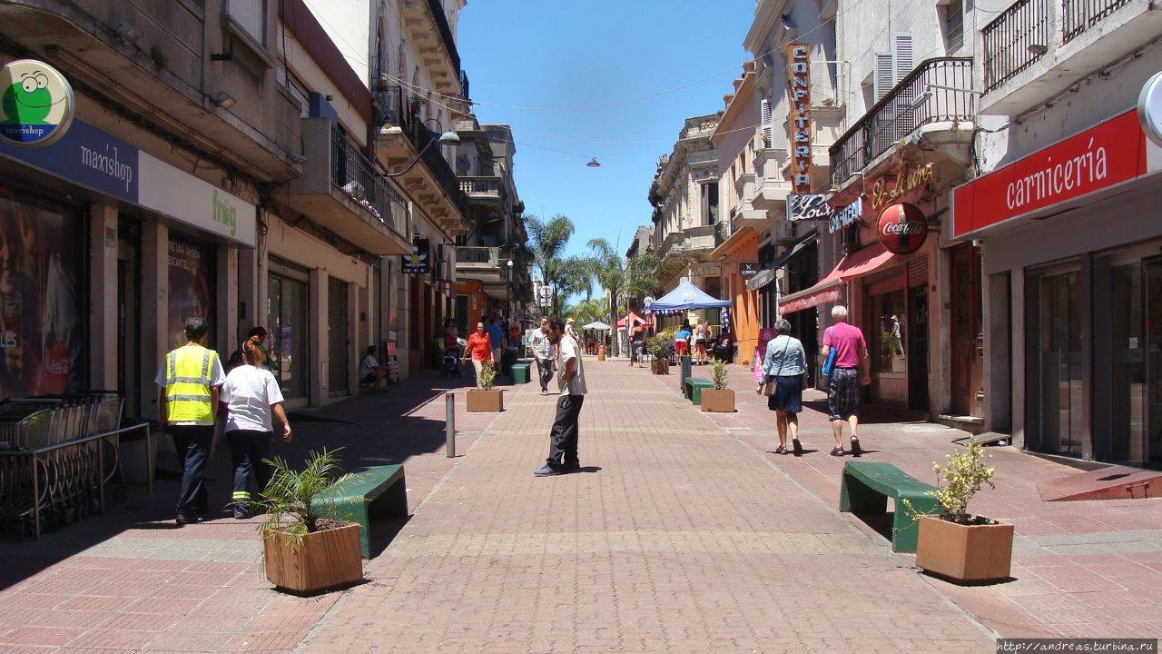 Приветливая уругвайская столица Монтевидео, Уругвай