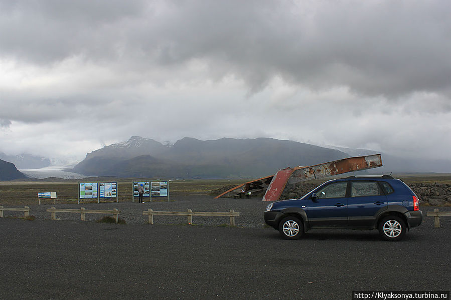 Наше транспортное средство — сроднились с ним за 5 дней путешествия Свартифосс водопад, Исландия