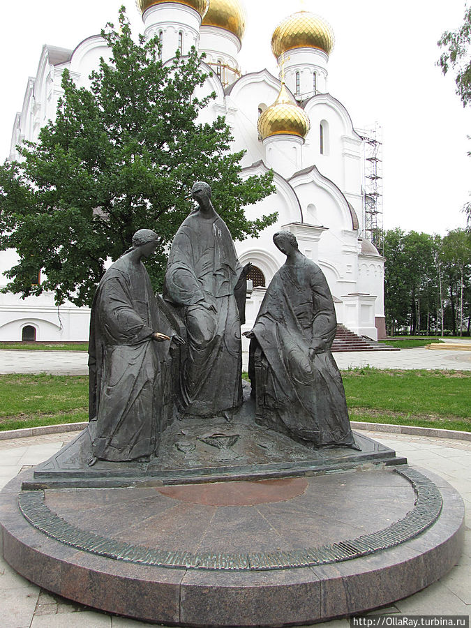 Памятники ярославль