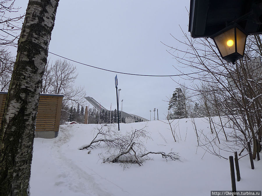 Трамплин Holmenkollen зимой Осло, Норвегия