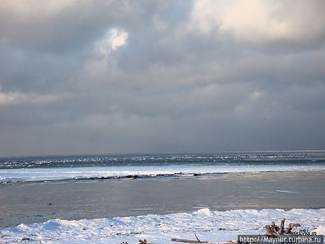 Устье р . Найбы .Вдалеке  Охотское  море .