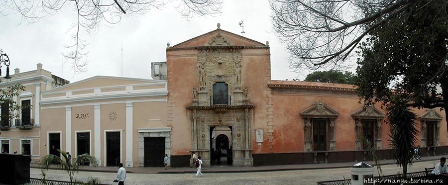 Особняк Casa de Montejo / Casa de Montejo