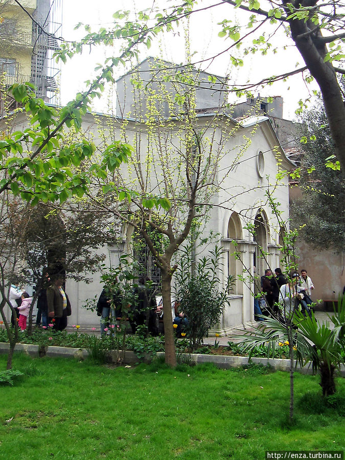 Церковь исполнения желаний / Meryem Ana Ayazmas (Ayin Bir Kilisesi)