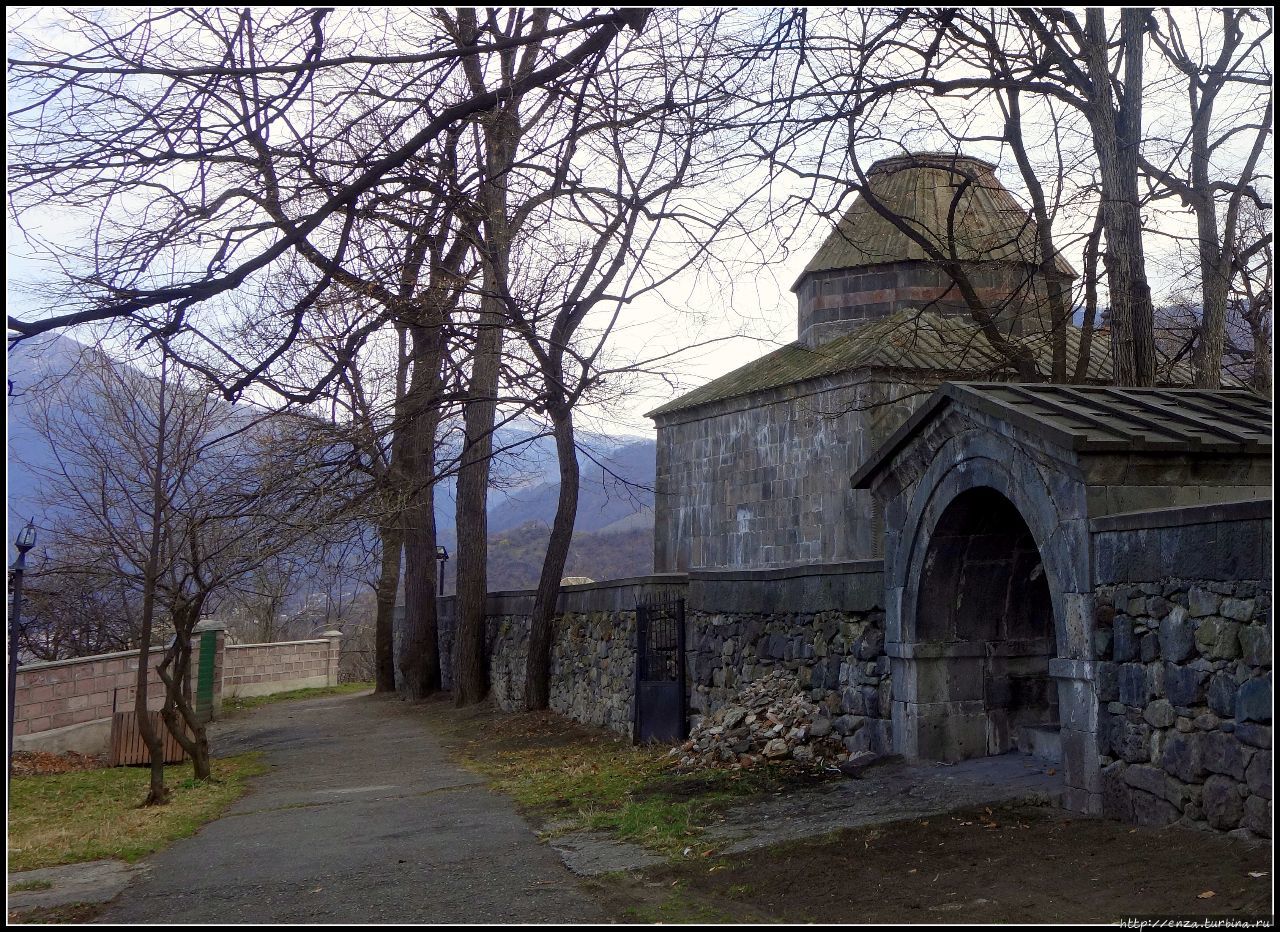 Армения. День 3. Санаин — тёмный замок христианского бога