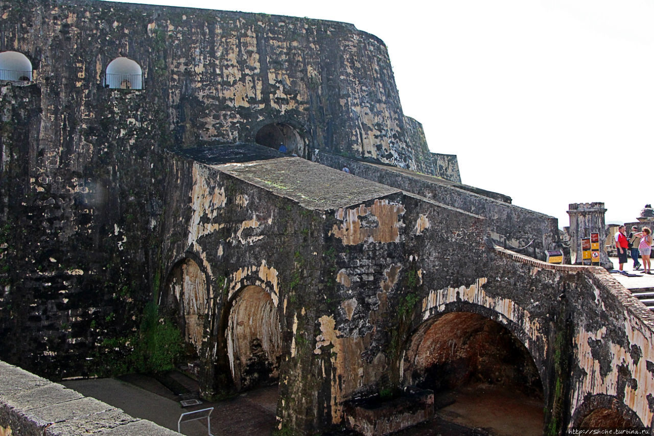 Сан Фелипе дель Морро- старейшая крепость Сан Хуана,16 век