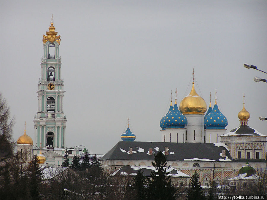 Вид на колокольню, Трапезный храм и Успенский собор