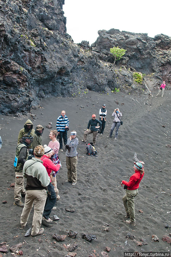 около пещеры