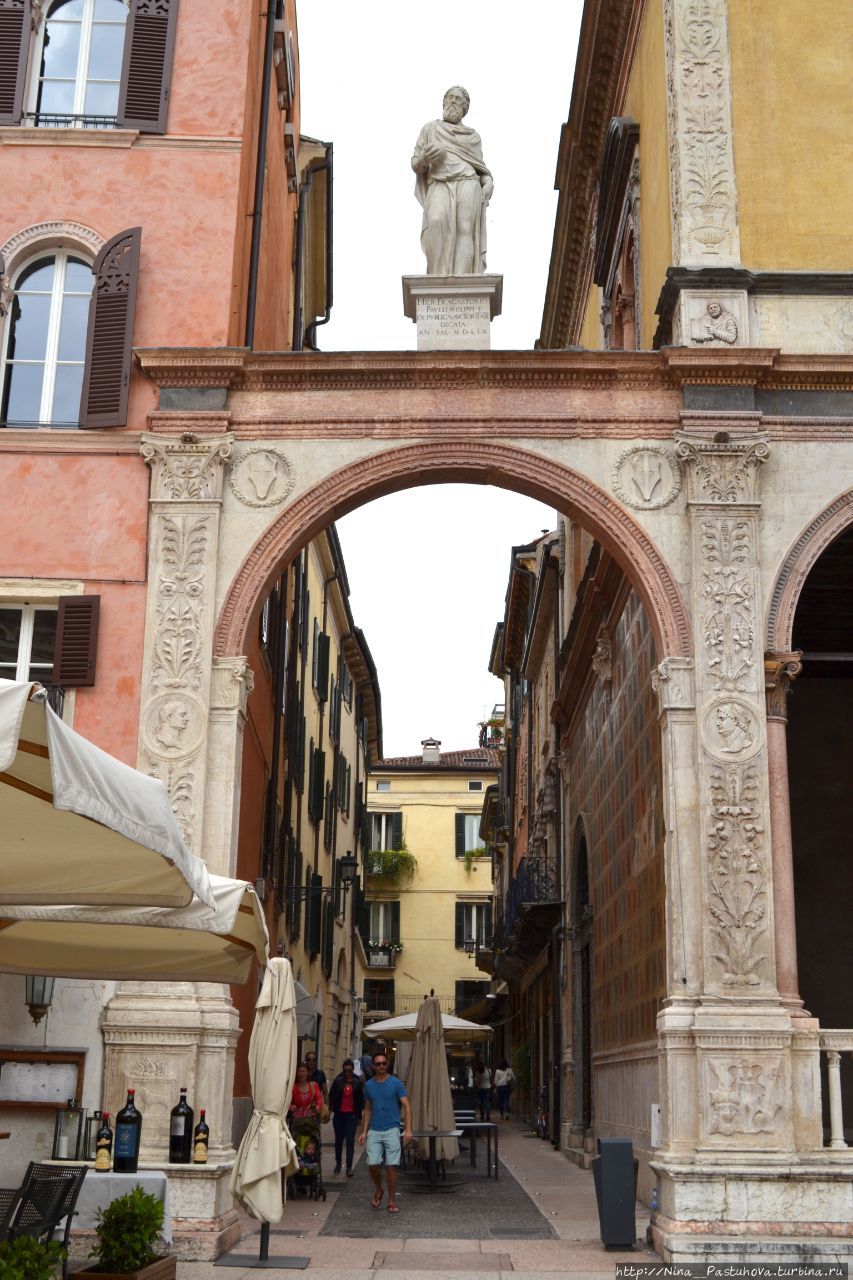 Две площади в самом сердце Вероны Верона, Италия